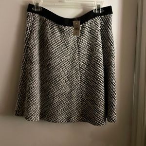 NWT Loft A-Line Tweed Style Black & White Skirt Size 12 Petite Host Pick